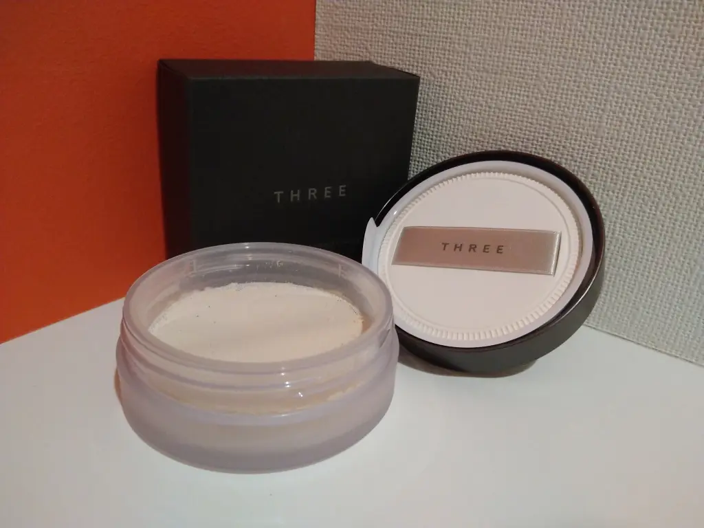 スリールースパウダーフタ開け