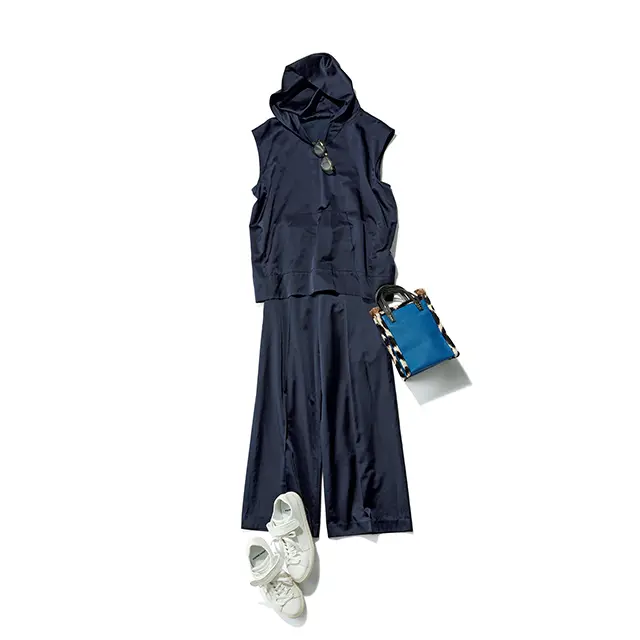 スポーティなデザインも セットアップなら大人の遊び心に