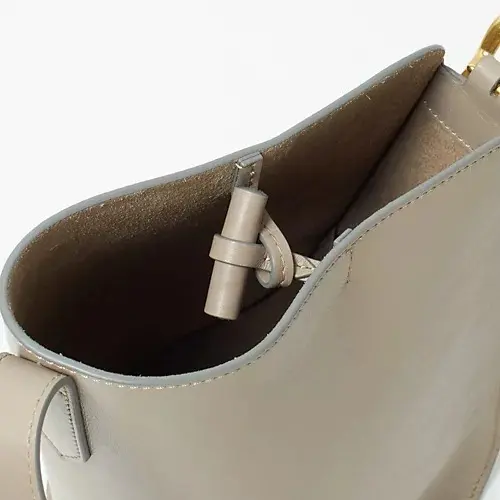 新作は小わきサイズで毎日活躍！「J&M の画像_2