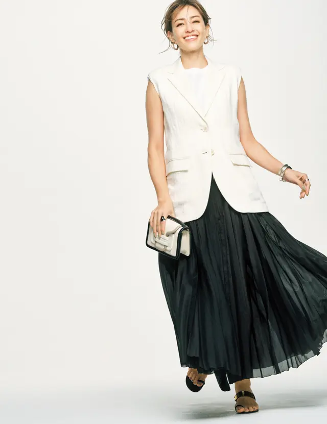 動きを与えれば、黒はもっとドラマティックに！