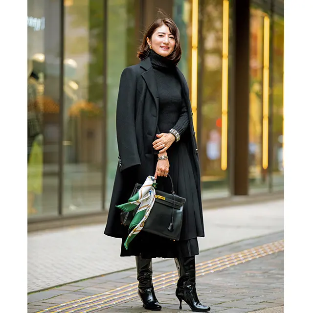 勝負カラーの黒は 上質感にこだわって上品に