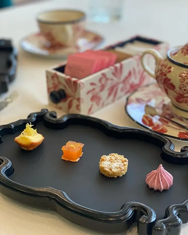 食後のミニ焼き菓子?