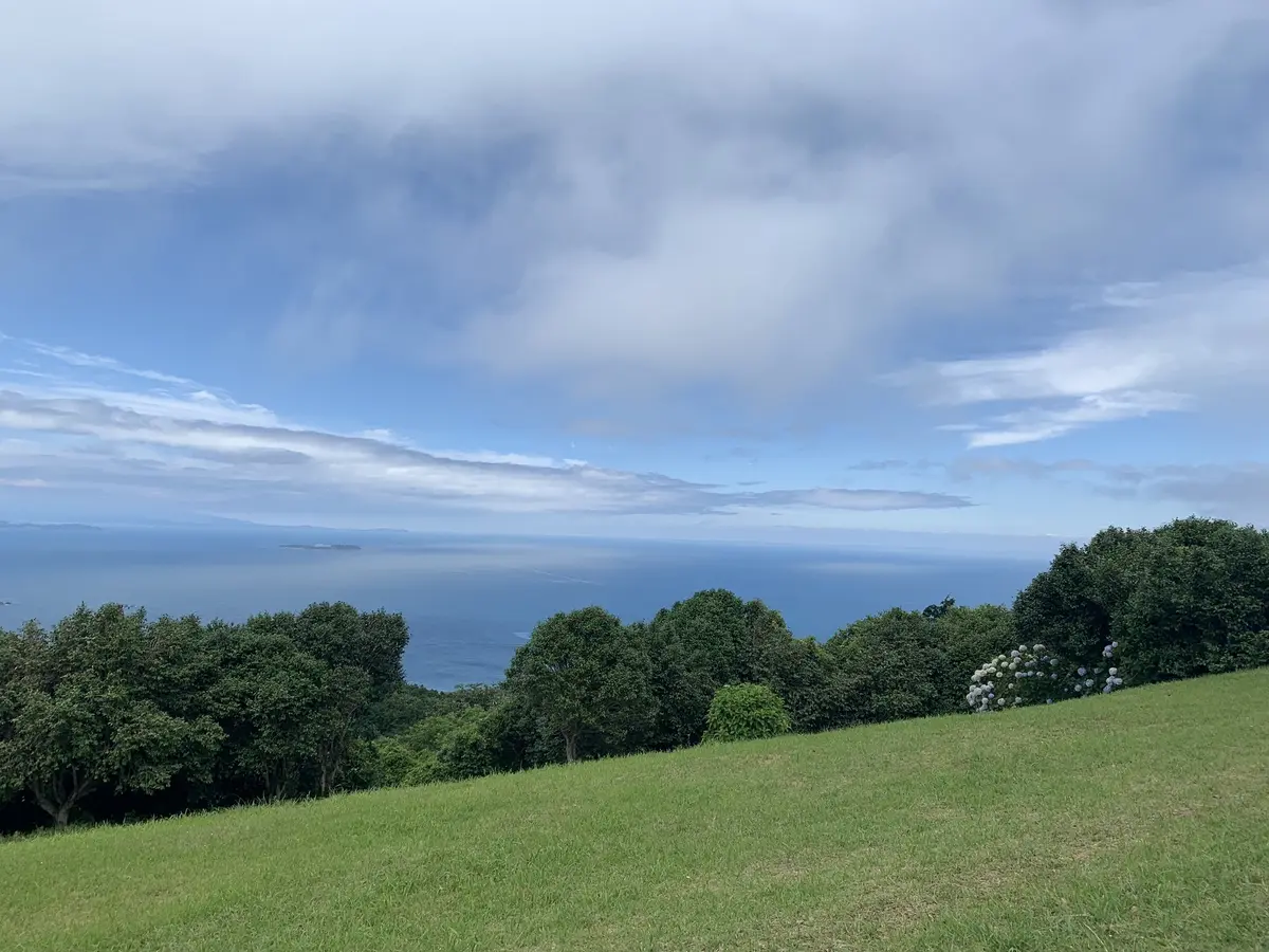 小室山山頂の景色