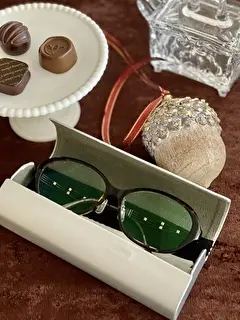 日本のメーカーLineArt Charmantのリーディンググラスを購入！