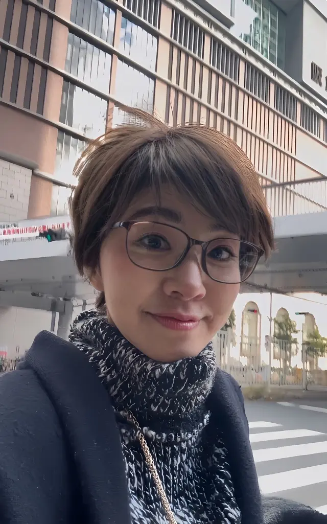 魅力的な女性が集まる新年の女子会へ。の画像_1