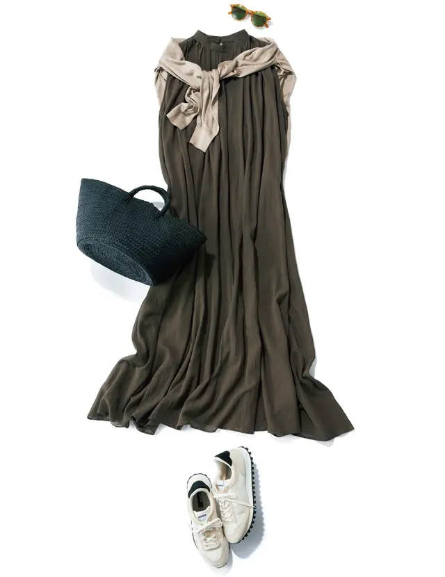 スニーカーをラフに合わせればワンマイルスタイルもおしゃれに