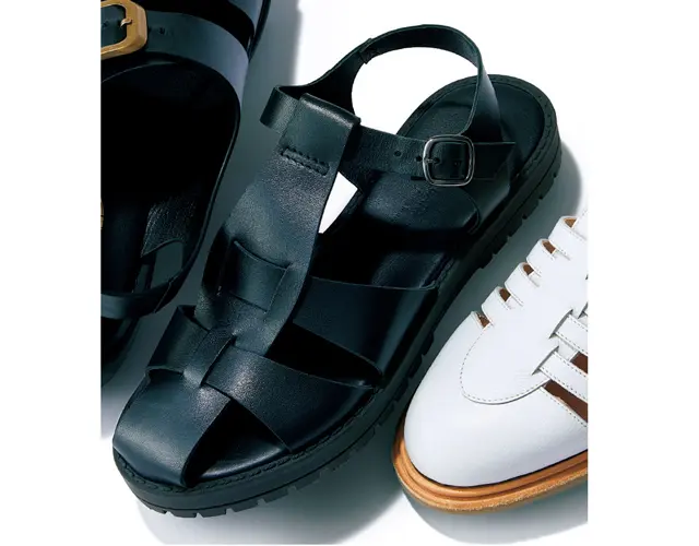 靴（3月下旬展開予定）￥19,800／アマン（マウロ・デ・バーリ）