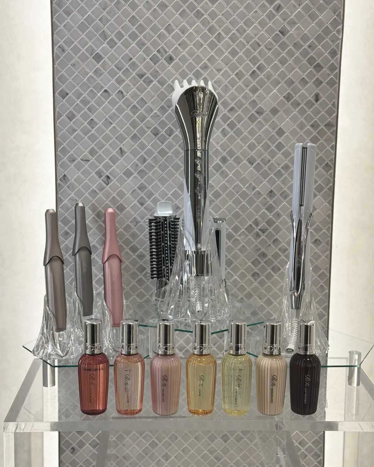 "ソワレ・ドゥ・エクラ"装いの画像_3