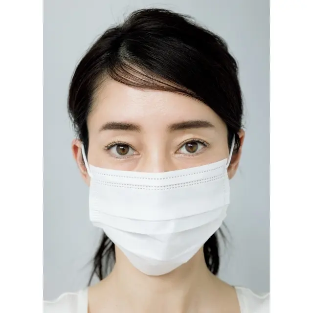 がんばりすぎ眉　マスク着用