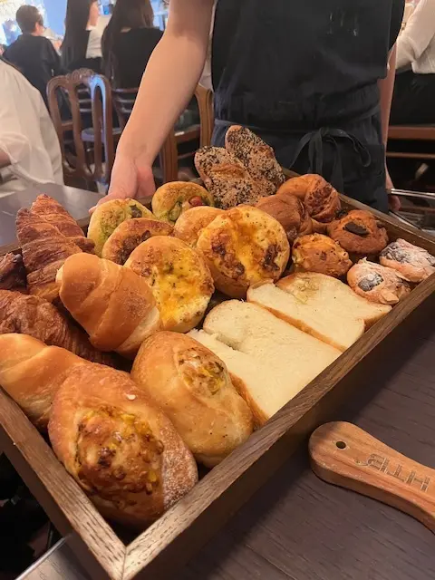 中目黒の人気カフェの横浜店への画像_2