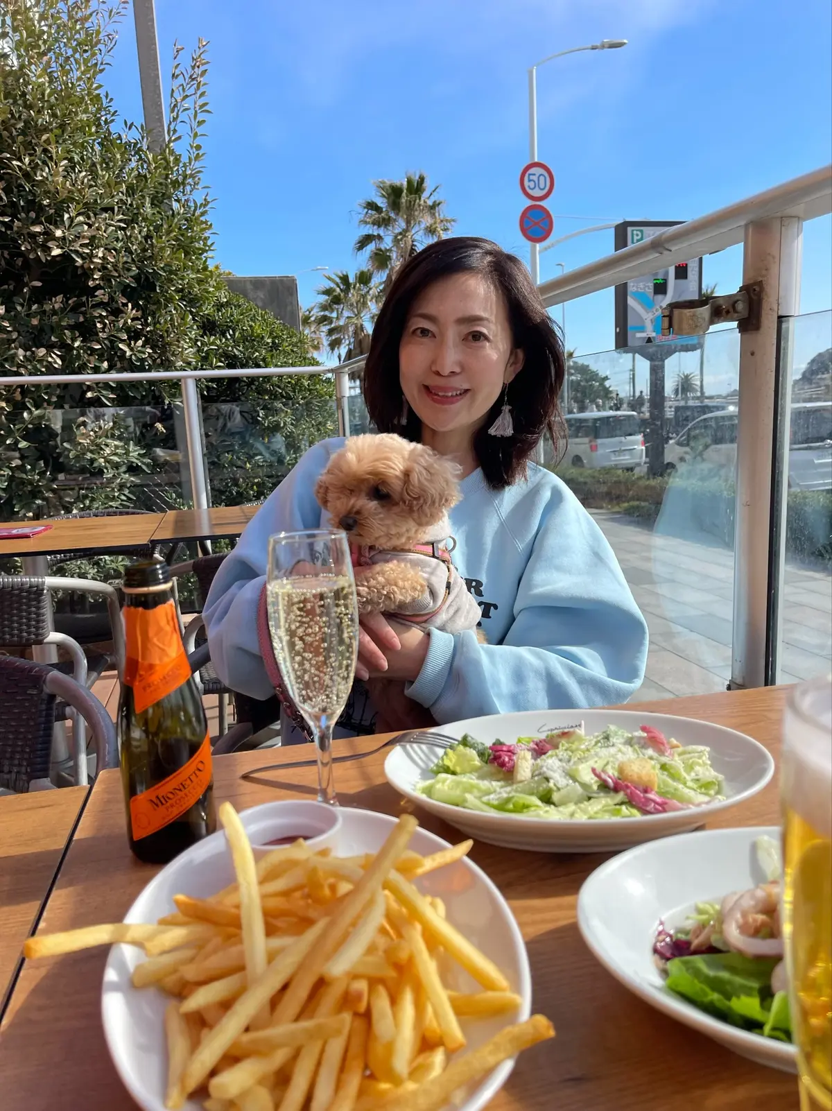 GUメンズの春色スウェットでご近所ランチの画像_5