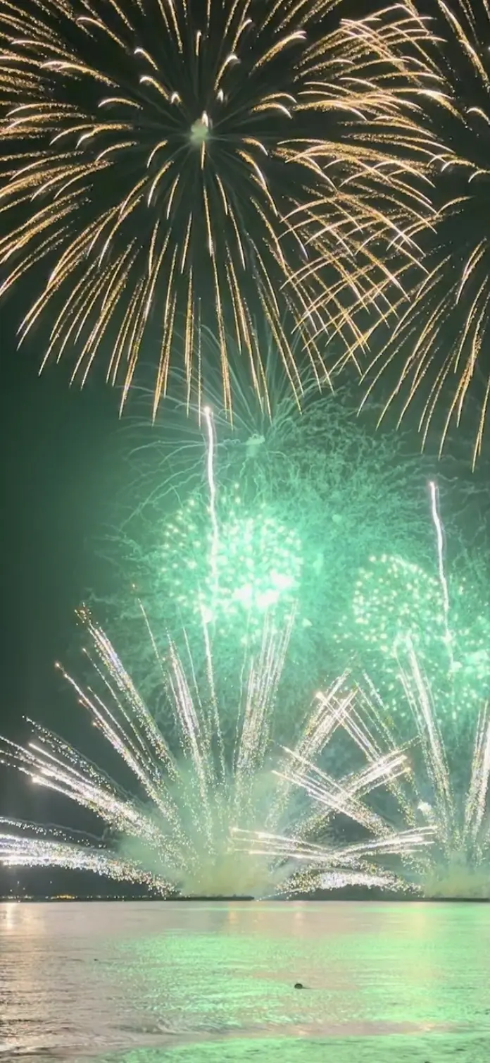 おNewのベアトップワンピでお出かけの画像_5