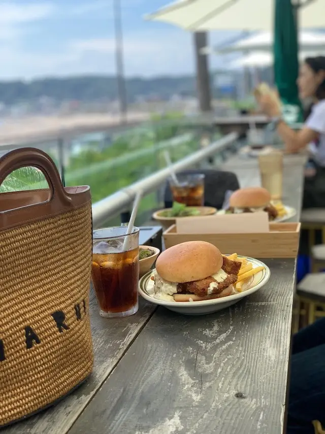 海　湘南　材木座　材木座テラス　鎌倉　MARNI