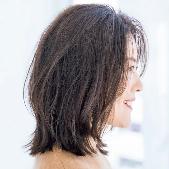 ストレート風ミディアムのサイド