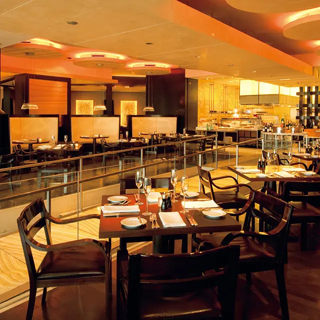 「フ レンチ キッチン」のダイニング　