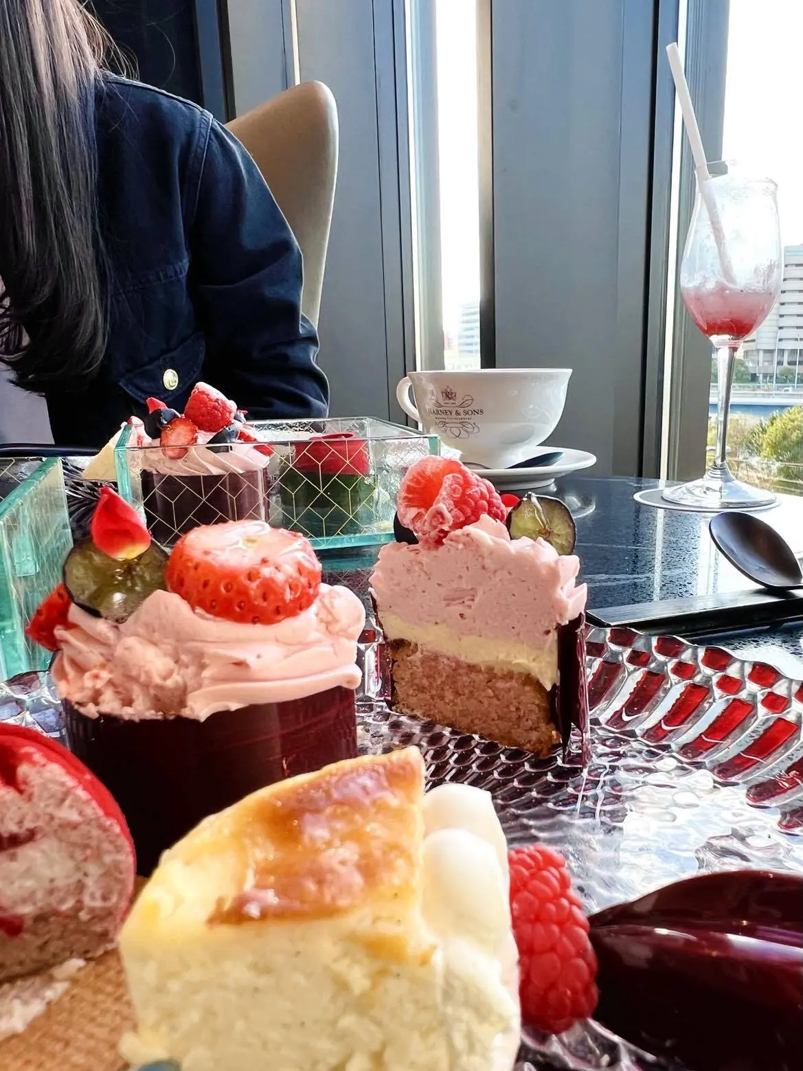 ヒルトン横浜✦ストロベリーアフタヌーンテの画像_8