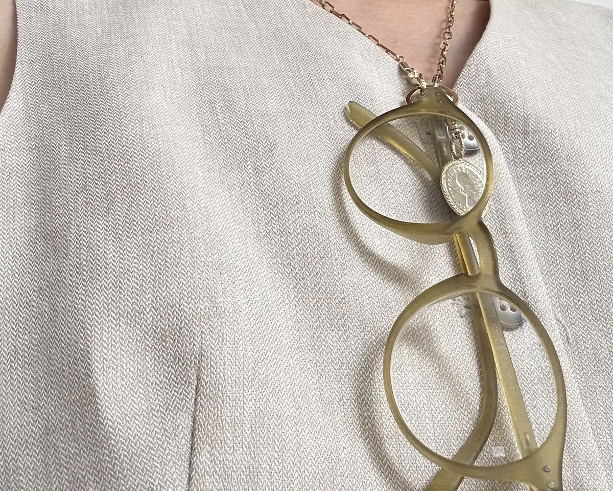 グラスチェーン　リーディンググラス　老眼鏡