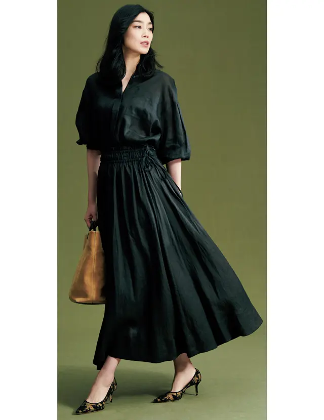 しなやかな麻素材で量感たっぷりの