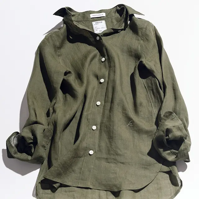 シャツ￥50,000／マディソンブルー