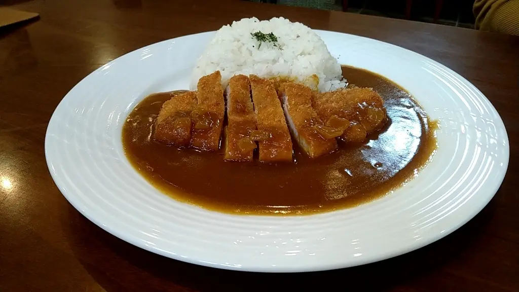 1日10食限定のカツカレー
