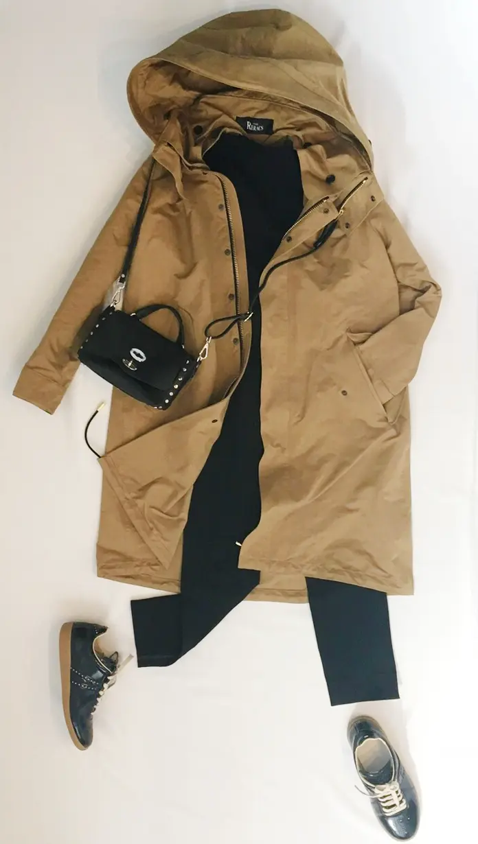 季節の端境期には…RERACSのフーディの画像_3