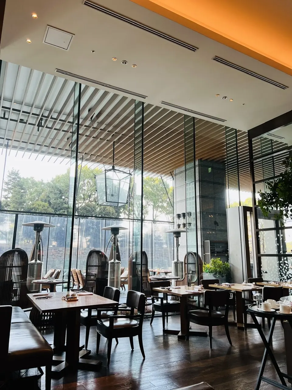 グランドキッチン　外側