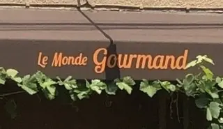 Le monde gourmand 看板