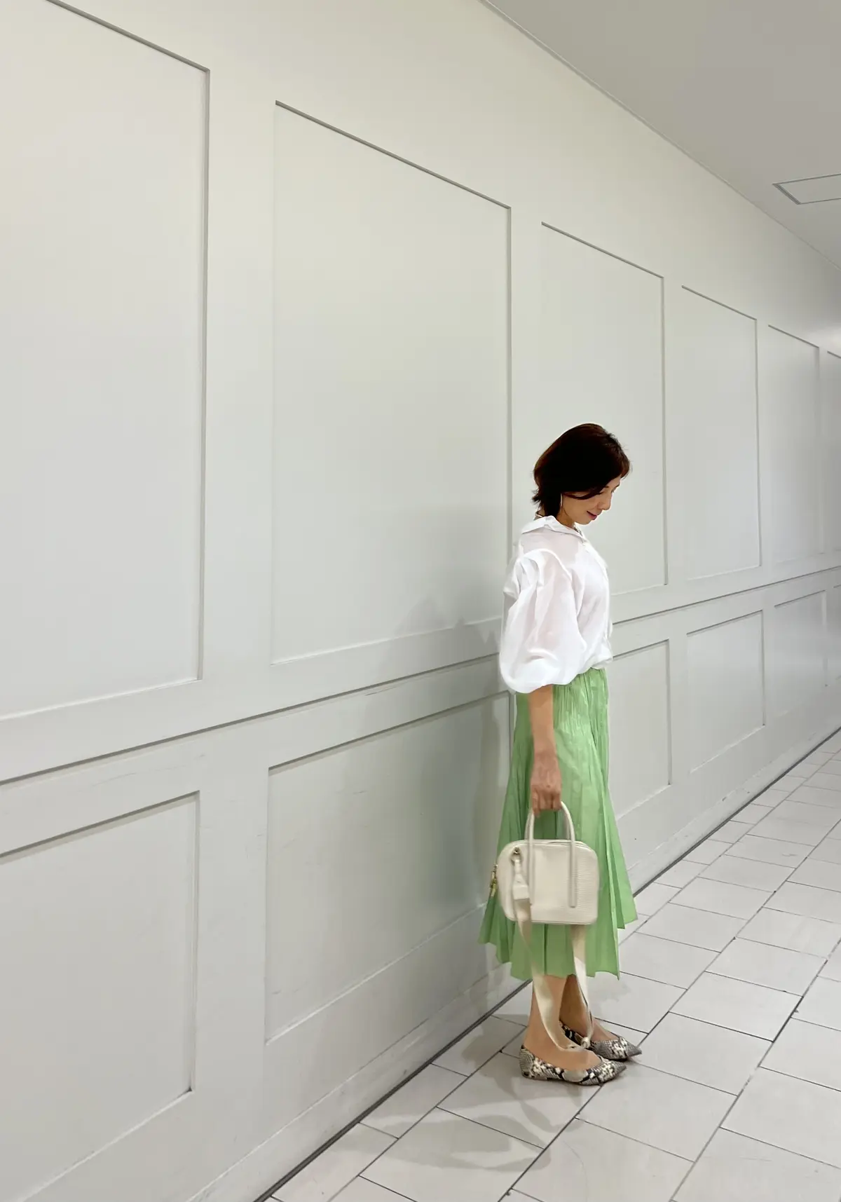 明るいカラーの春コーデの画像_1