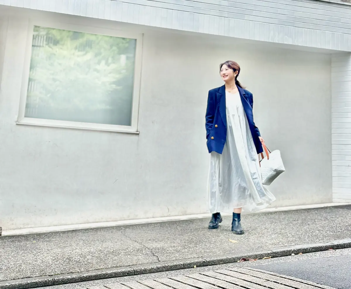 紺ジャケットで東京都庭園美術館への画像_12