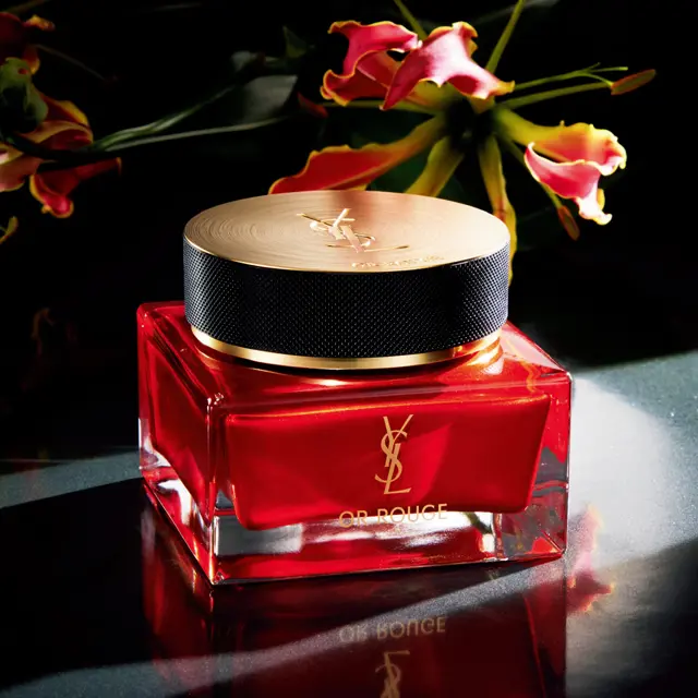 イヴ・サンローラン・ボーテの「オールージュ ラ クレーム エサンシエル」に、美容ジャーナリストの小田ユイコさんが感動！