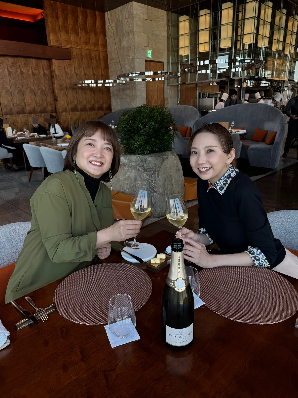 エクラ華組　梅澤千佳子　法村麻起子　ピエール　インターコンチネンタルホテル大阪