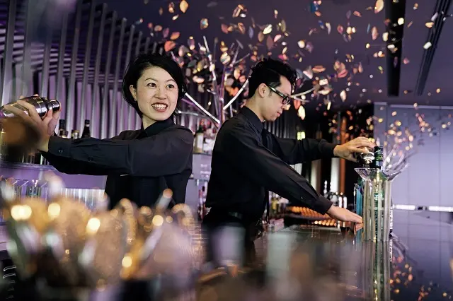 バーテンダーによるカクテルやモクテルのクラスも