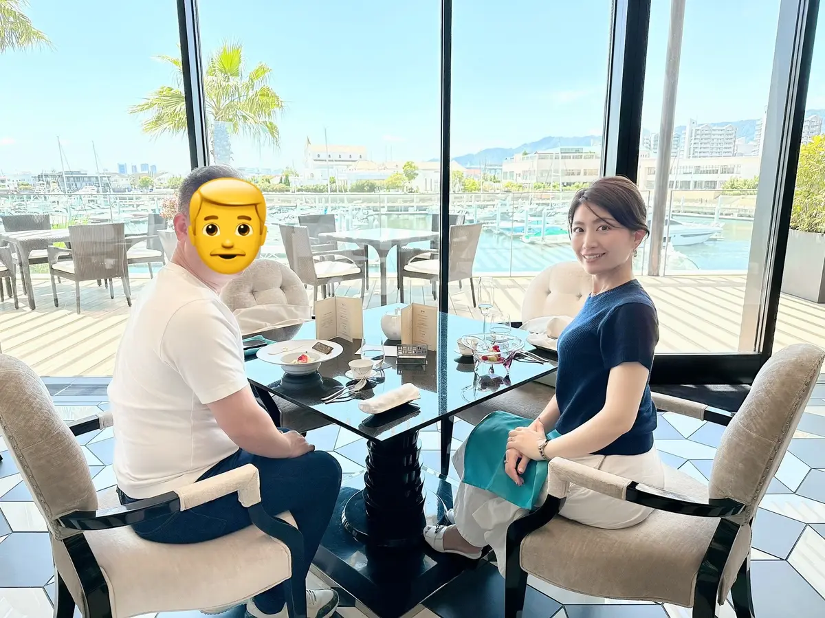 アラフィーこそ白を着る　大人ホワイトスカの画像_8