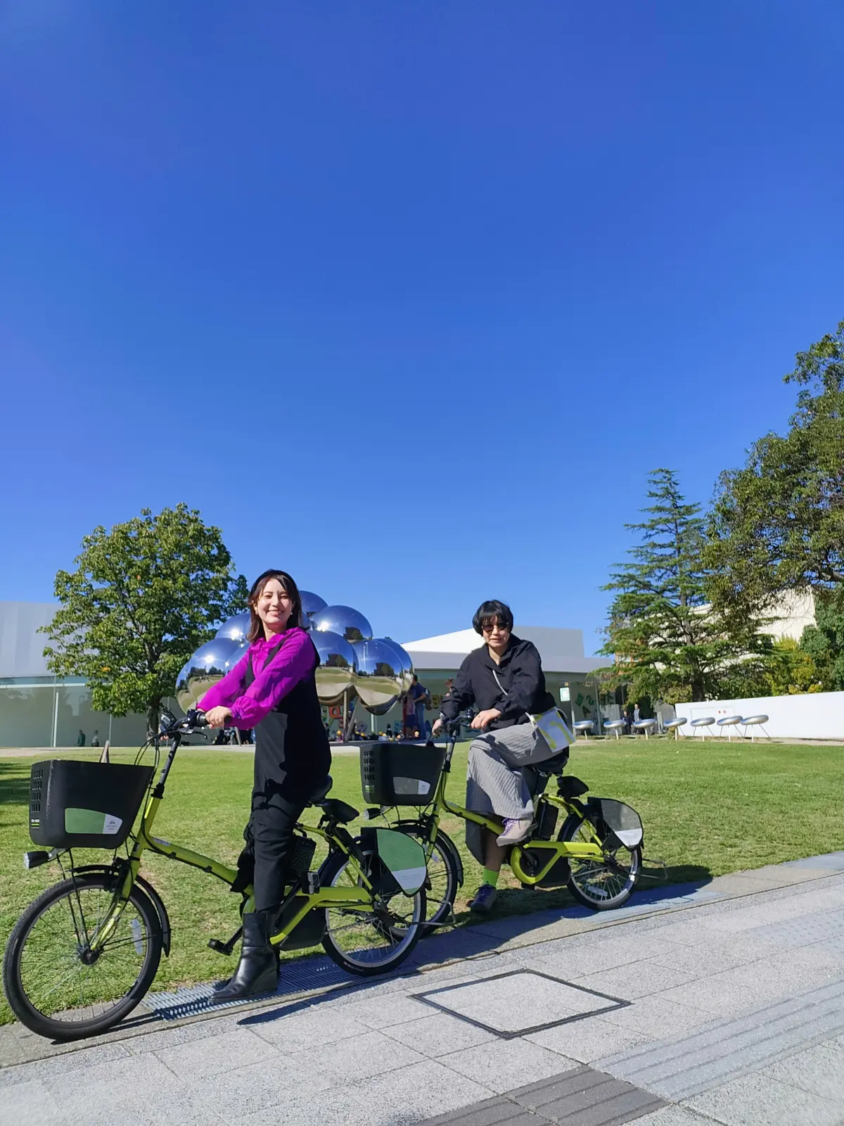 女子旅、金沢、金沢旅行、秋の金沢、40代ファッション、旅コーデ、加賀料理、21世紀美術館、御朱印　神社、金沢カフェ、茶屋街