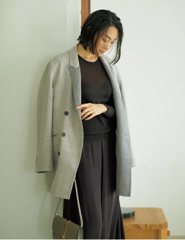 この冬人気の“透けニット”と相性ぴったりなインナー