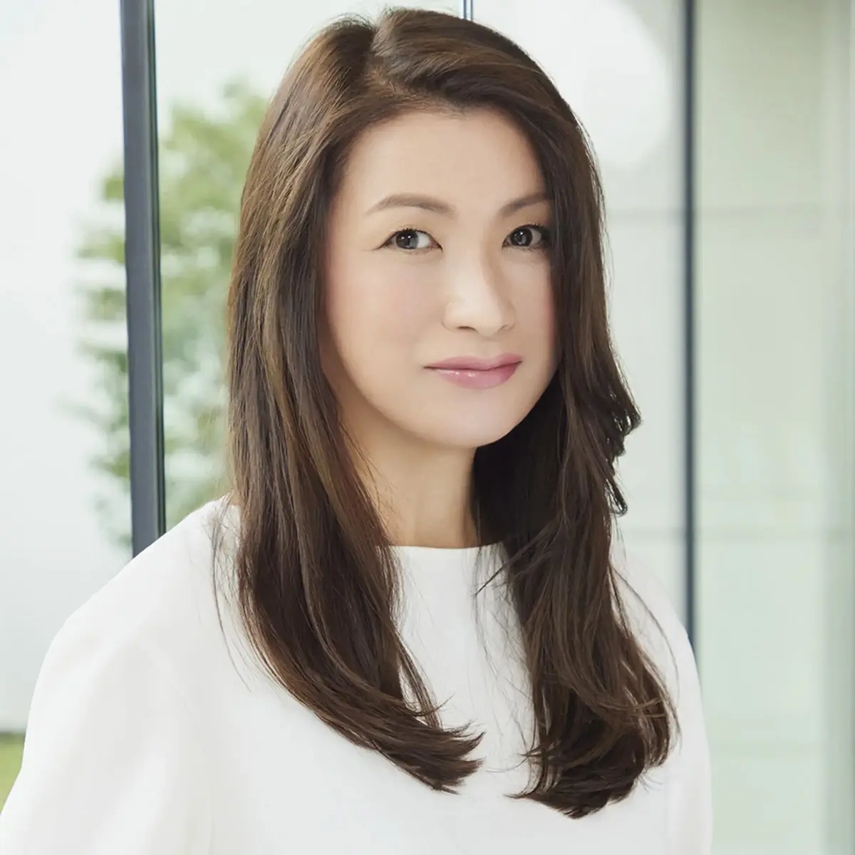 後ろ姿にも自信を持てる！トリートメントしながら髪を伸ばす「ピコストレート」