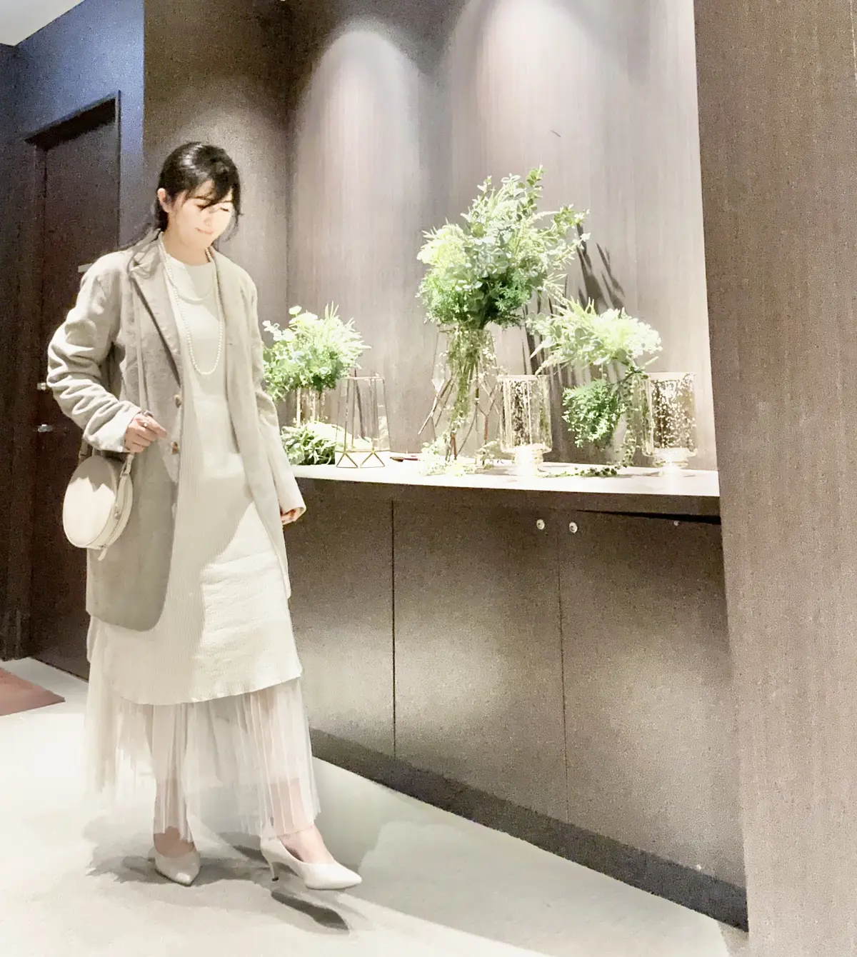 大人のための白コーデ4styleの画像_8