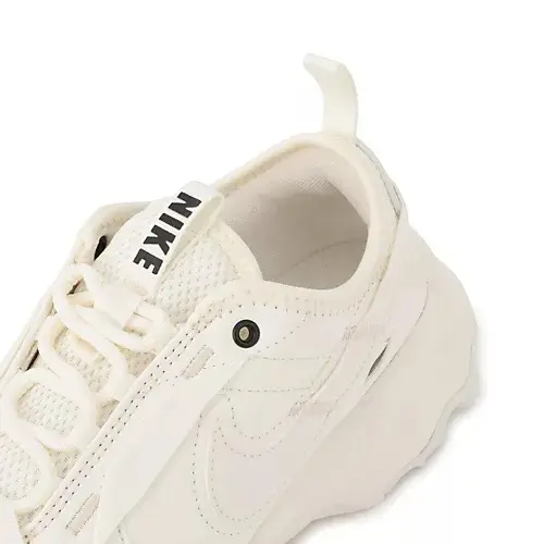 【50代 スニーカー】きれいめカジュアルの画像_6