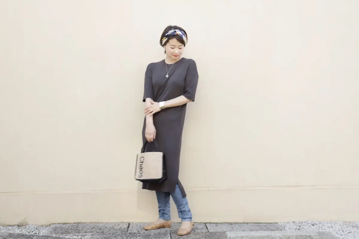 ワンピース×デニムと重ね着