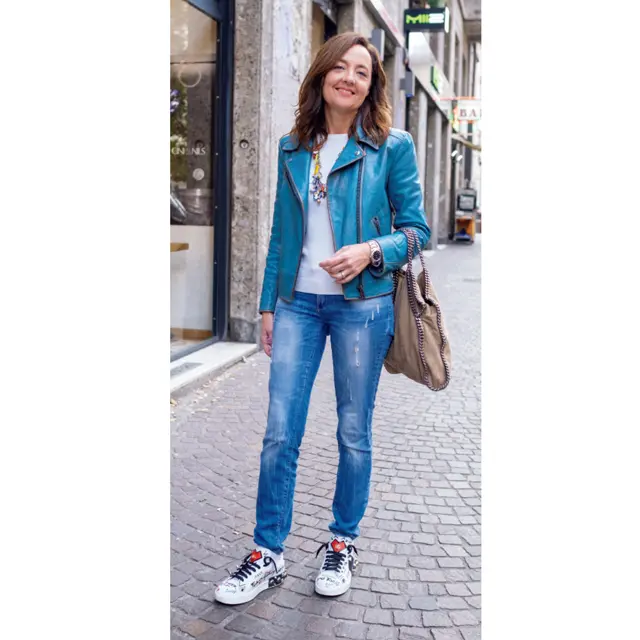 アントネッラさんのショッピング中のファッション