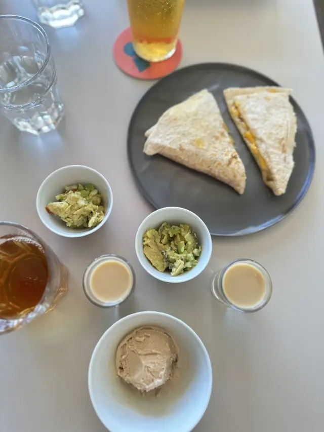 機能的なファッション × 海辺の美食 ×の画像_8