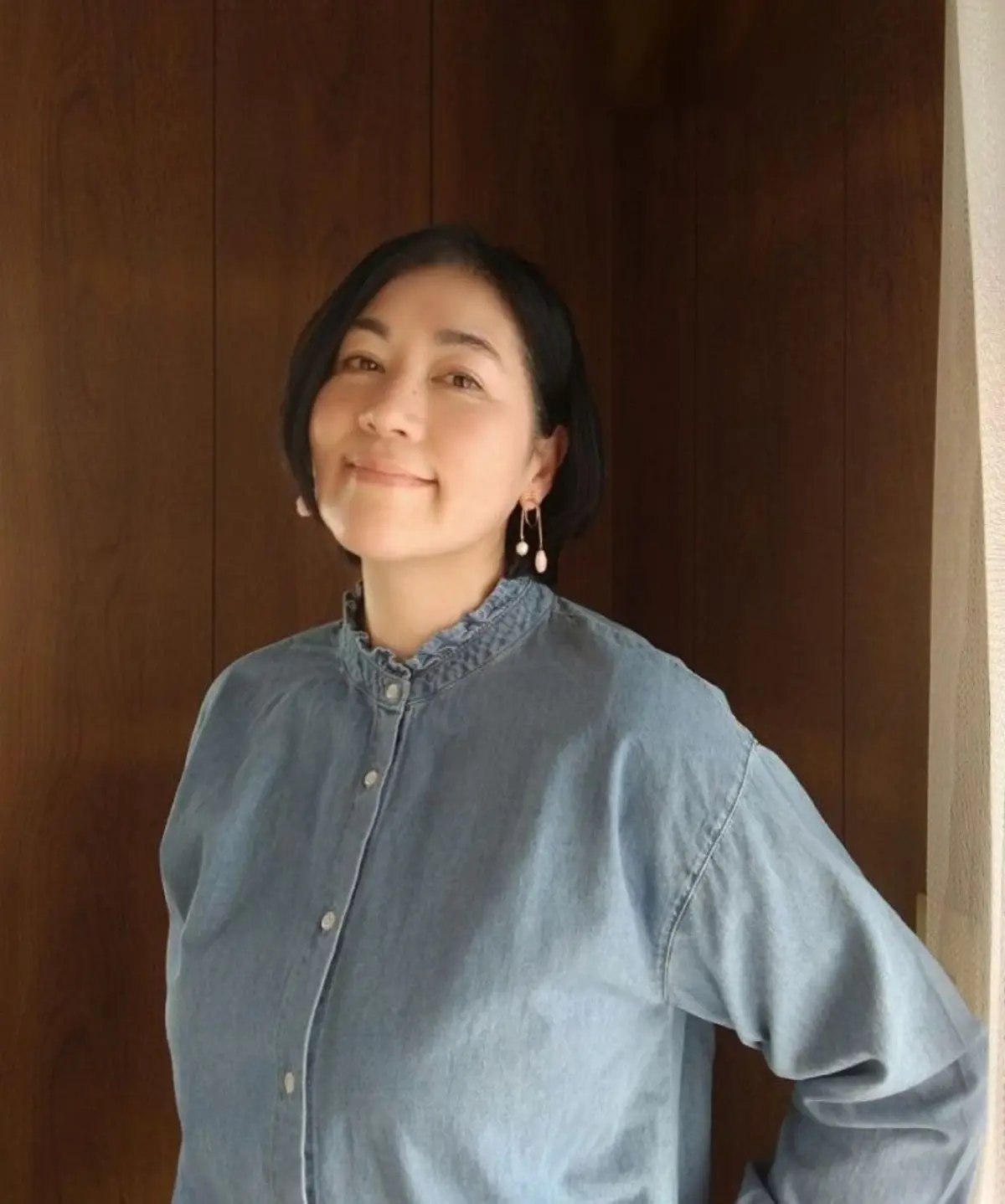 コーエンデニムシャツ上半身