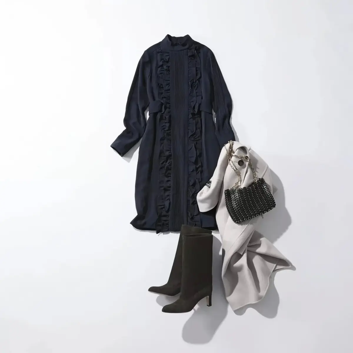 ［フリルドレス］前後のフリルで360度華やか！IラインだからスタイルUPも叶う