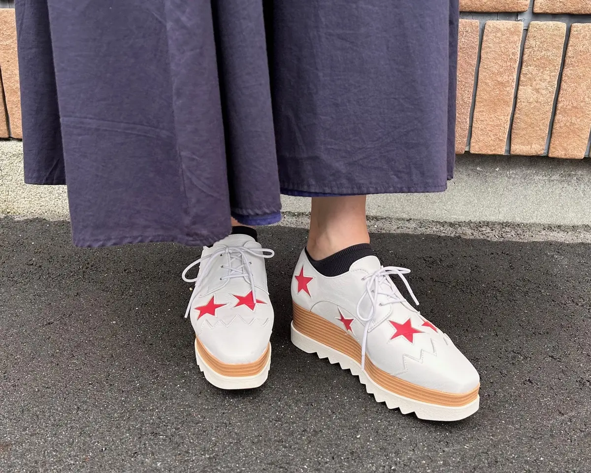 赤いスター付きのシューズを主役に☆の画像_5