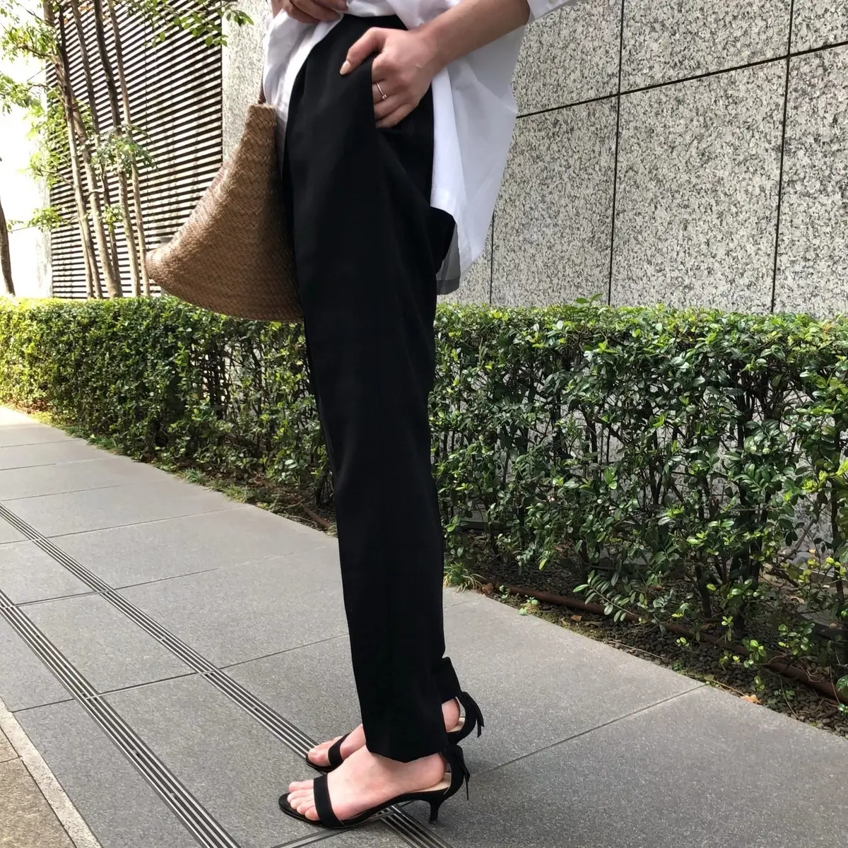 美脚見え【50代 春ファッション】エクラの画像_13