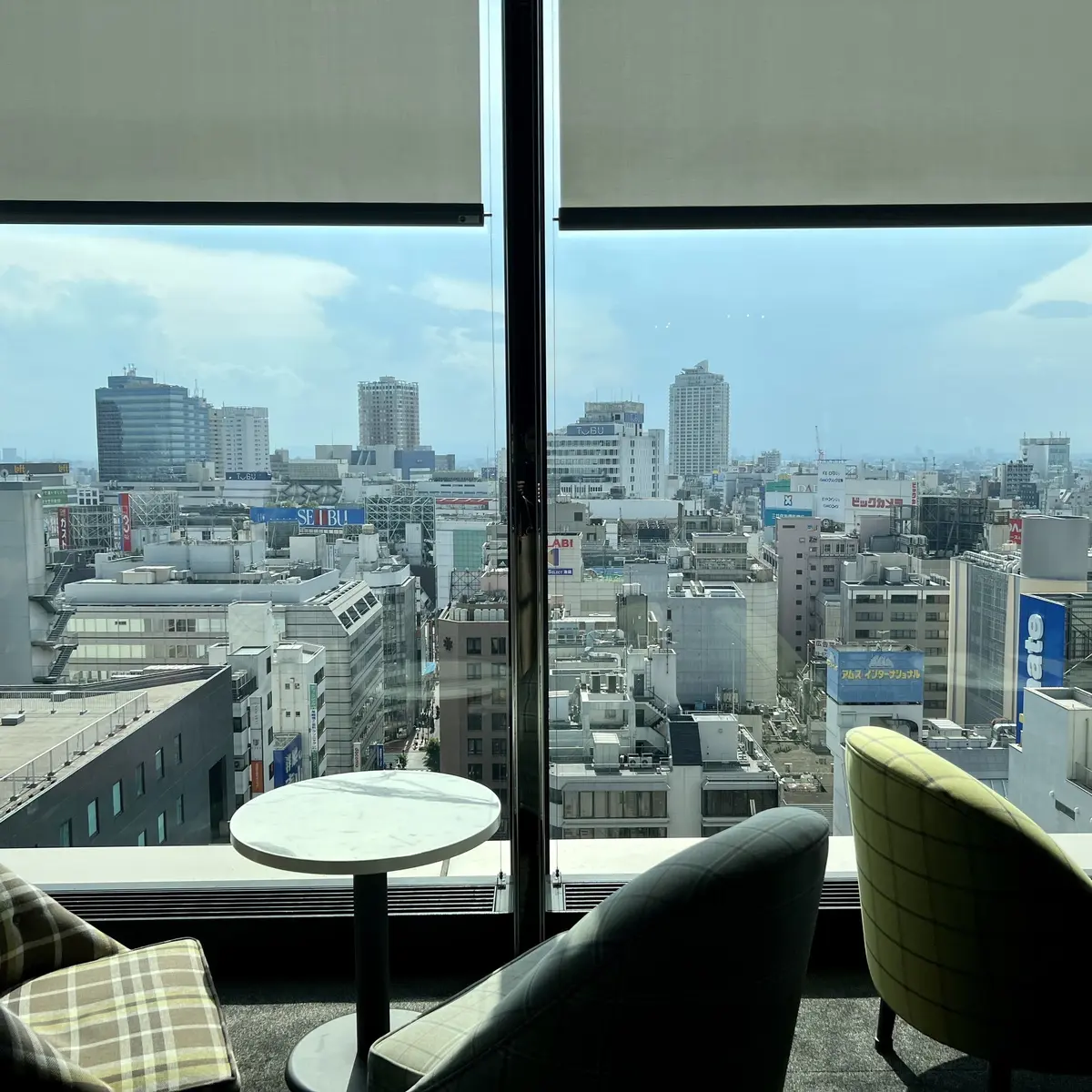 映画を観に行く時はリラクシーなロングスカの画像_11