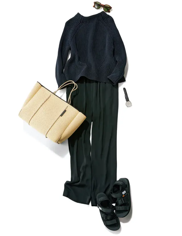 パンツ￥50,600／ロンハーマン（ロンハーマン） ニット￥25,300（デミリー）・バッグ（銀座三越先行販売）￥40,700（ステート オブ エスケープ） ／以上サザビーリーグ　サングラス￥37,400／モスコット トウキョウ（モスコット）　時計￥907,500／IWC　靴￥16,500／イウエン マトフ 横浜店（スイコック）