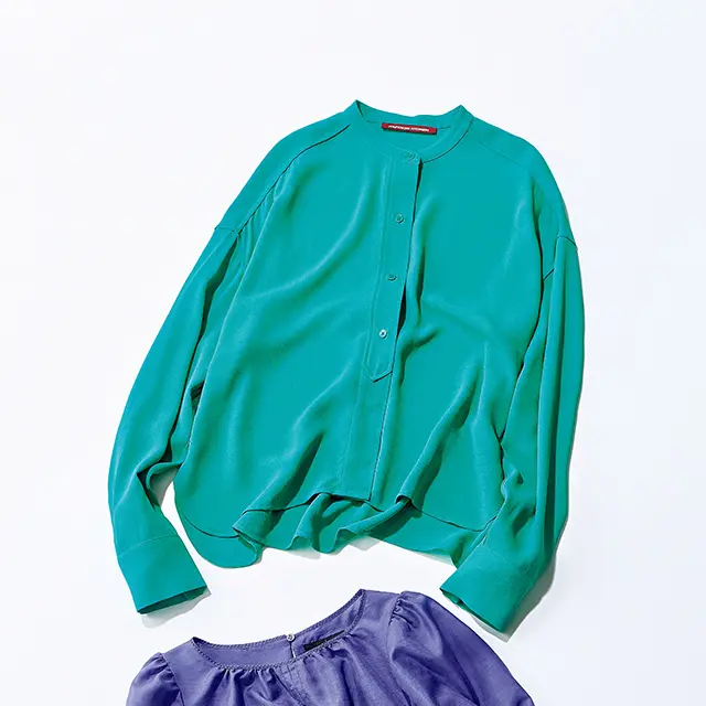 知的見えするスタンドカラーは色で華オーラを足す