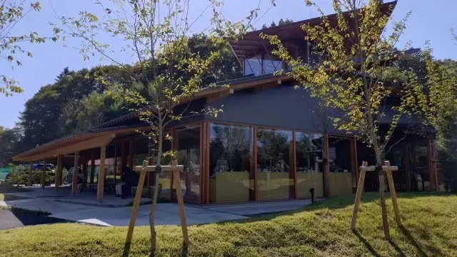 軽井沢で出合う、美しき徹子ワールド