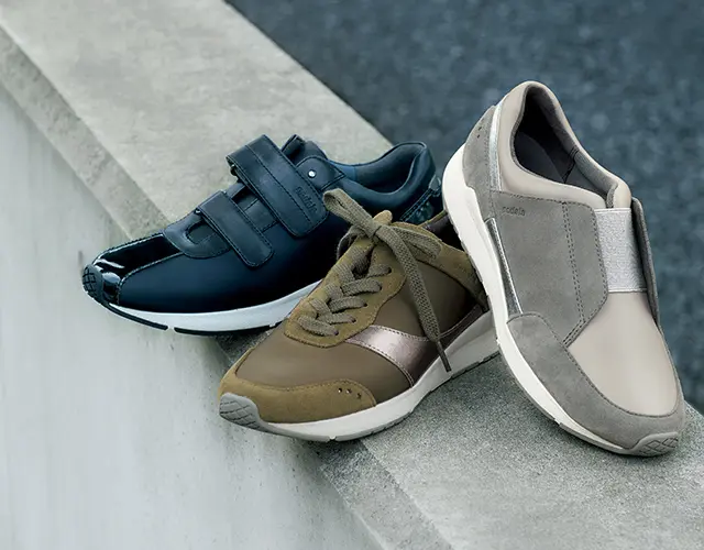「ペダラ」から初登場のスニーカ